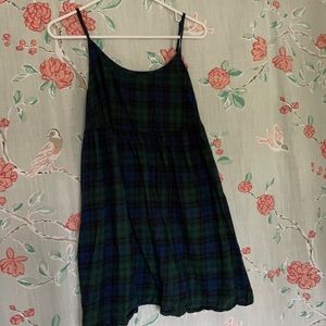 Babydoll dress with pockets.